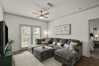 The Loop in Conroe, TX - Building Photo - Building Photo