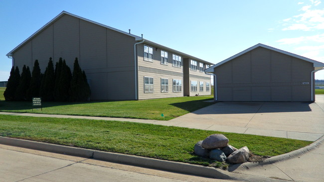 1603 Breca Ridge Dr, Unit 222A in Anamosa, IA - Foto de edificio - Building Photo