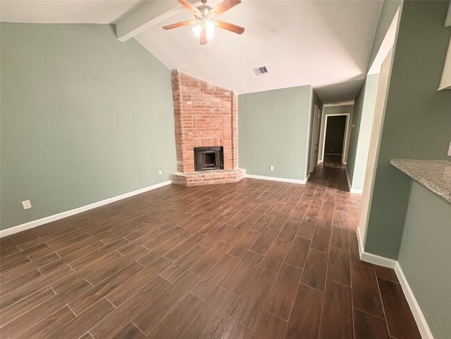 11105 Pender Ln in Stafford, TX - Foto de edificio - Building Photo