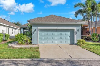 322 Winterside Dr in Apollo Beach, FL - Building Photo - Building Photo