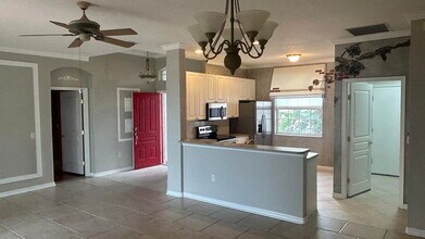 534 Waverly Cir in Port St. Lucie, FL - Building Photo - Building Photo