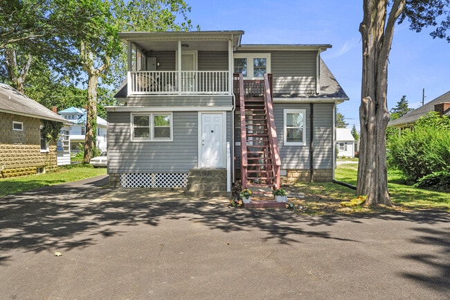 36 Pine St in Dover, DE - Foto de edificio - Building Photo