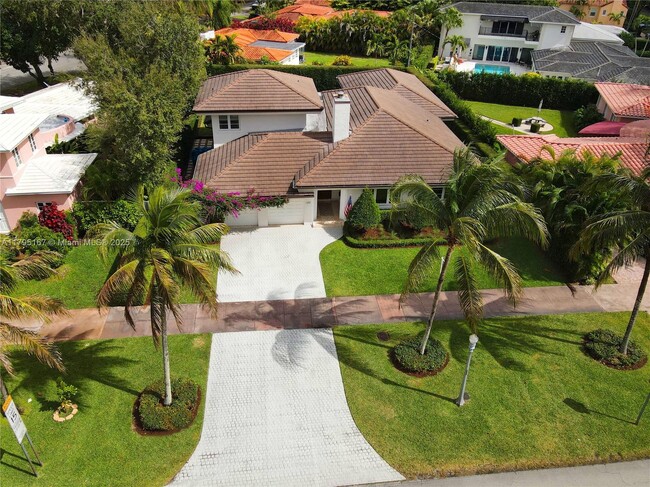 1251 Anastasia Ave in Coral Gables, FL - Building Photo - Building Photo
