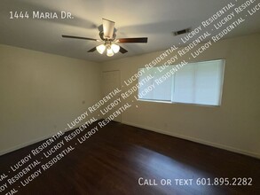 1444 Maria Dr in Jackson, MS - Building Photo - Building Photo