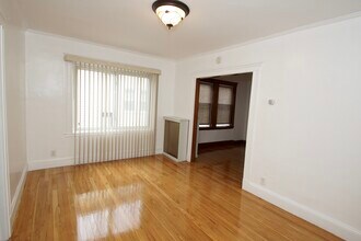 6 1st St, Unit 1 in Medford, MA - Building Photo - Building Photo