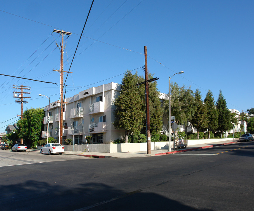 Talmadge Apartments in Los Angeles, CA - Building Photo