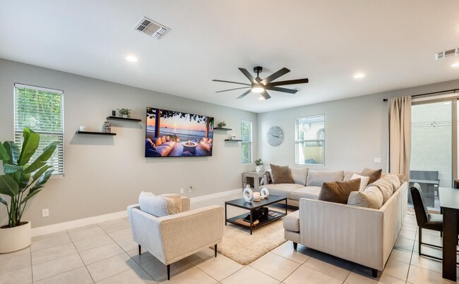 4046 S 58th Ln in Phoenix, AZ - Building Photo - Building Photo