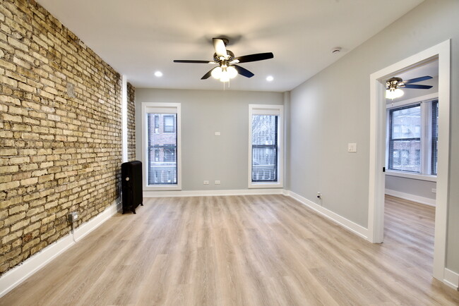 1649 W Jonquil Terrace in Chicago, IL - Building Photo - Building Photo