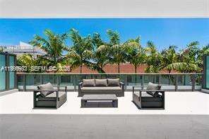 9901 W Bay Harbor Dr in Bay Harbor Islands, FL - Foto de edificio - Building Photo