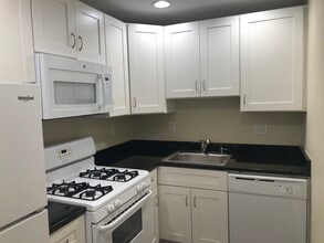 575 Thayer Ave in Silver Spring, MD - Building Photo - Building Photo