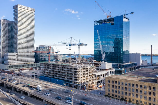 Sugar Wharf Condos in Toronto, ON - Building Photo - Building Photo