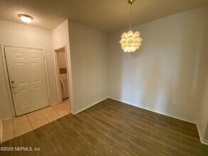 8601 Beach Blvd in Jacksonville, FL - Building Photo - Building Photo