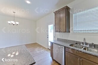 100 Teddy Ln in Lafayette, LA - Building Photo - Building Photo