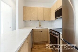341 Herkimer St in Brooklyn, NY - Building Photo - Building Photo