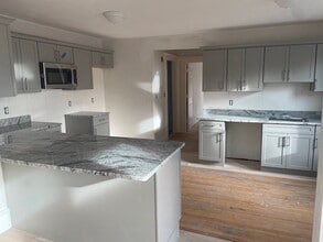 154 Lovell St in Worcester, MA - Building Photo - Building Photo