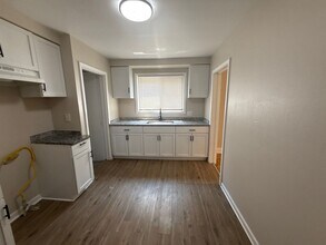 17554 Avon Ave in Detroit, MI - Building Photo - Building Photo