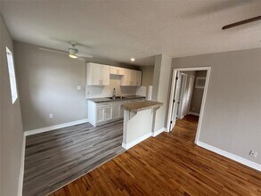 7126 Vandeman St in Houston, TX - Building Photo - Building Photo