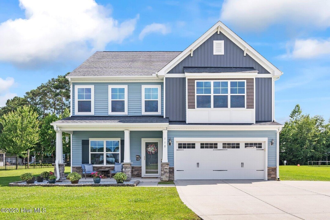 110 Coles Farm Dr in Jacksonville, NC - Building Photo