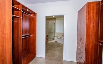 900 S Las Vegas Blvd in Las Vegas, NV - Building Photo - Building Photo