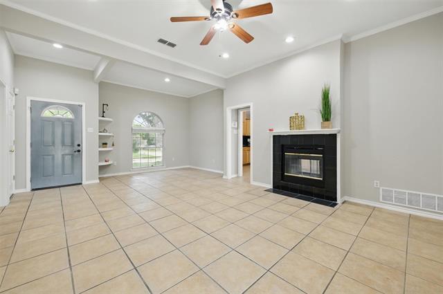 560 Dandelion Dr in Cedar Hill, TX - Building Photo - Building Photo