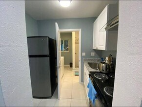 508 Ulelah Ave-Unit -2 in Palm Harbor, FL - Building Photo - Building Photo