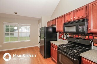 4321 Holliday Rd in Atlanta, GA - Foto de edificio - Building Photo