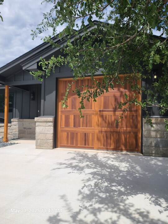 214 N Sparks St in Belton, TX - Building Photo