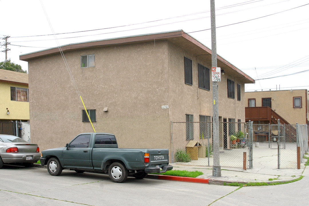 1126-1130 E Alhambra Ct in Long Beach, CA - Building Photo