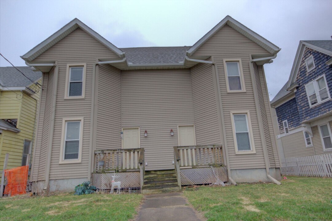2944-2946 5th Ave in Rock Island, IL - Building Photo