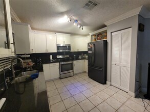 10155 SW 163rd Pl in Miami, FL - Building Photo - Building Photo