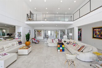 3401 NE 165th St in North Miami Beach, FL - Building Photo - Building Photo