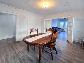 63 Pinckney St, Unit 1 in Somerville, MA - Foto de edificio - Building Photo