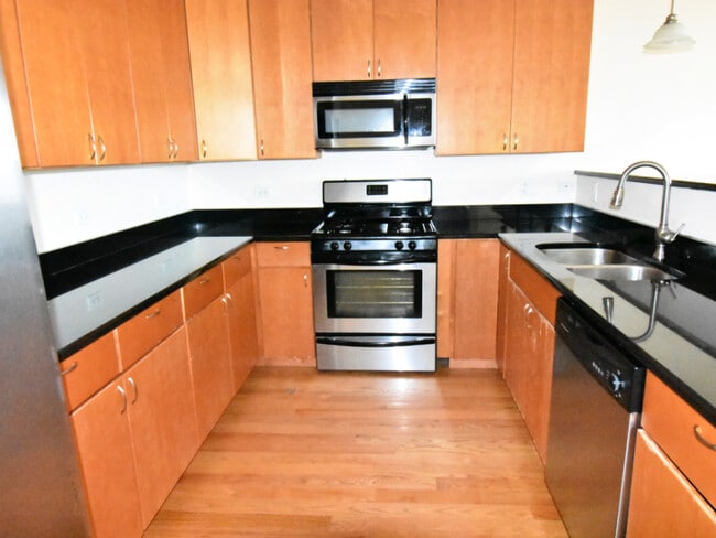 4518 N Kedzie Ave in Chicago, IL - Building Photo - Building Photo