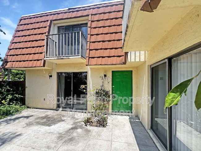 property at 5241 Cedarbend Dr