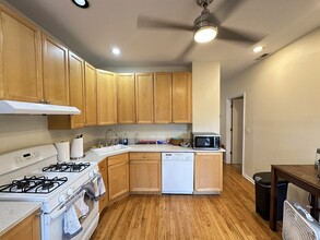 1738 W Nelson St in Chicago, IL - Building Photo - Building Photo