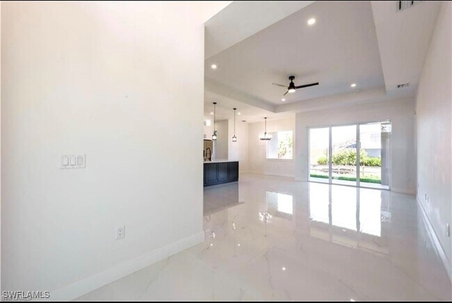 property at 2000 Curry Ave N