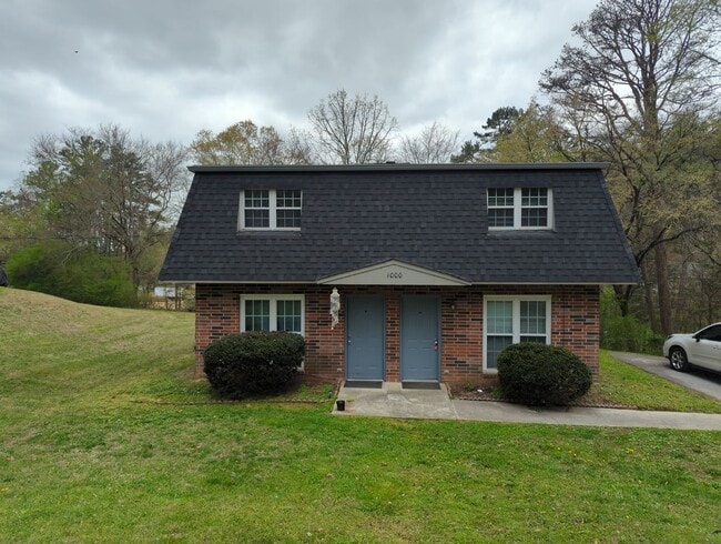 1000 Central Dr in Hixson, TN - Building Photo - Building Photo