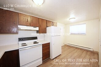 440 W Chubbuck Rd in Pocatello, ID - Building Photo - Building Photo