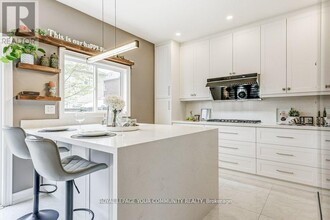 67 Pondmede Crescent in Whitchurch-Stouffville, ON - Building Photo - Building Photo