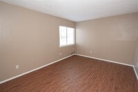 13037 Wirevine Ln photo'