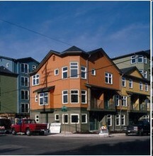 Lakeview Apartments in Seattle, WA - Building Photo - Building Photo