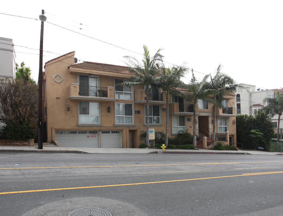 1000 N Doheny Dr in West Hollywood, CA - Foto de edificio