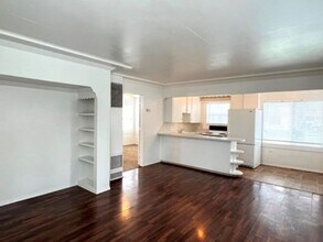 1810-1820 Mill St SE-Unit -1810 in Salem, OR - Building Photo - Building Photo