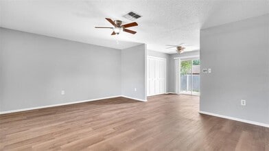 1271 Sylvia Ave in Spring Hill, FL - Building Photo - Building Photo