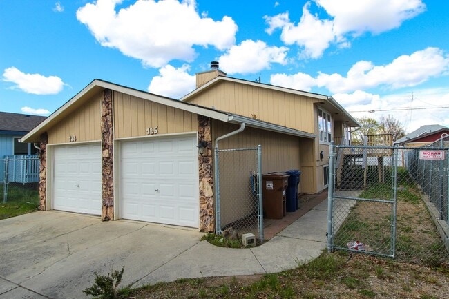 property at 723 E Broad Ave