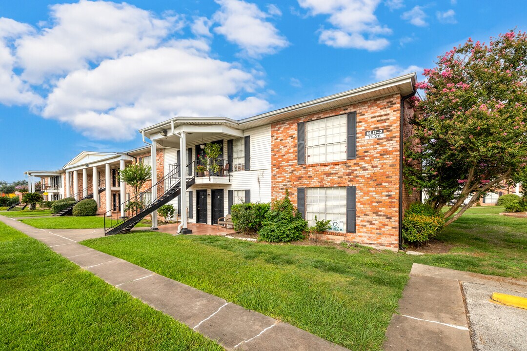 Tara Hall in Houston, TX - Foto de edificio