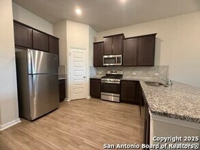 5432 Cibolo Pass in Converse, TX - Building Photo - Building Photo