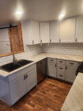 948 W Main St in New Holland, PA - Building Photo - Building Photo