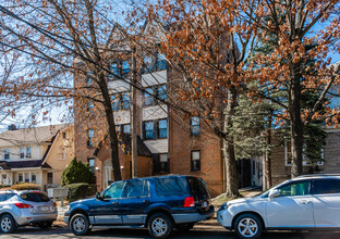 176 Bergen Ave in Ridgefield Park, NJ - Foto de edificio - Building Photo