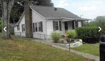 230 Nash Rd in Knoxville, TN - Building Photo